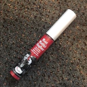 The balm Liquid lip in “Romantic”